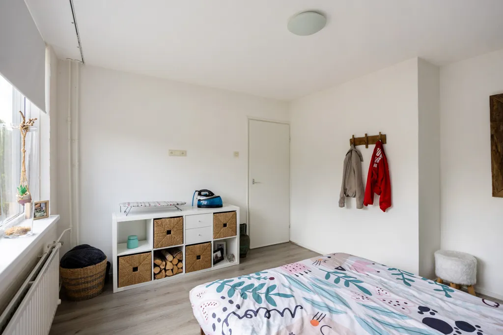 Magamistoad - Modernised Semi-Detached House with Garden in Marum