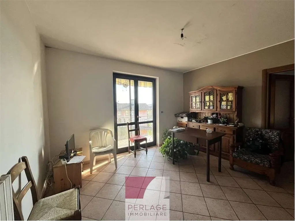 Dining Room - Apartment with Panoramic View in Cavallermaggiore
