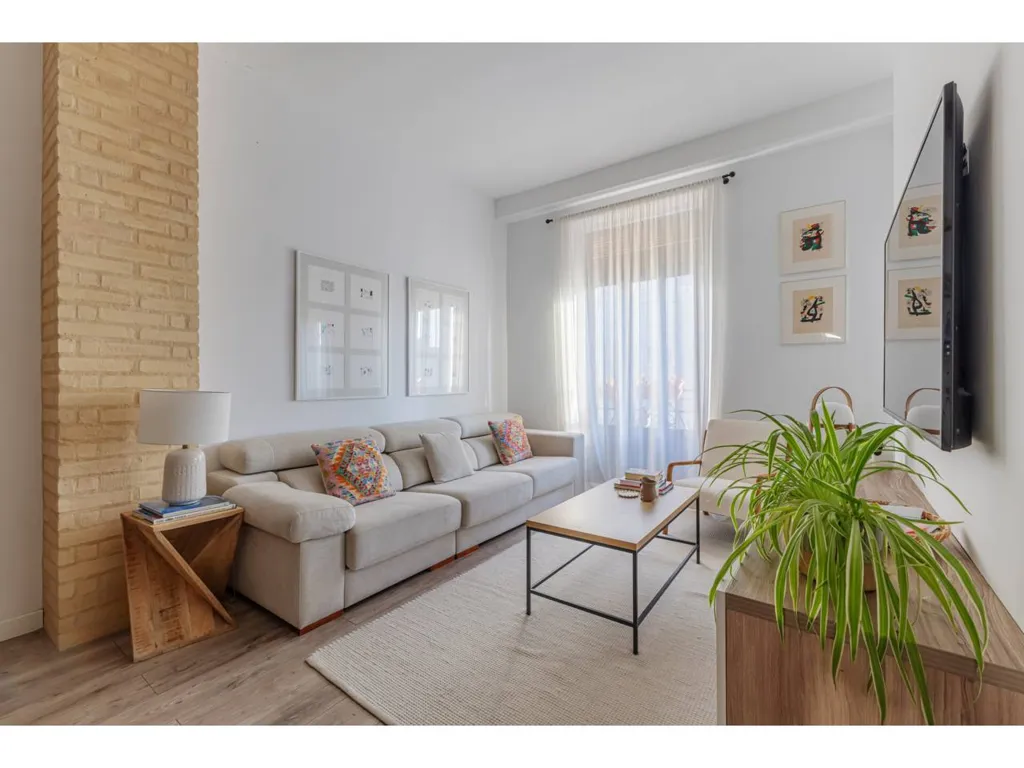 Elutuba - Modernised Flat with Balcony in Gran Vía