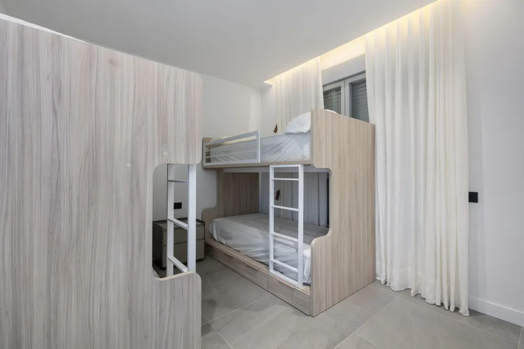 Magamistoad - Modern Villa with Pool in Estepona