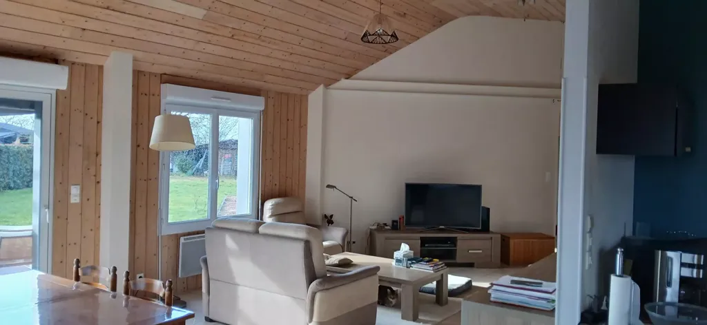 Elutuba - Contemporary House with Garden in Allonnes