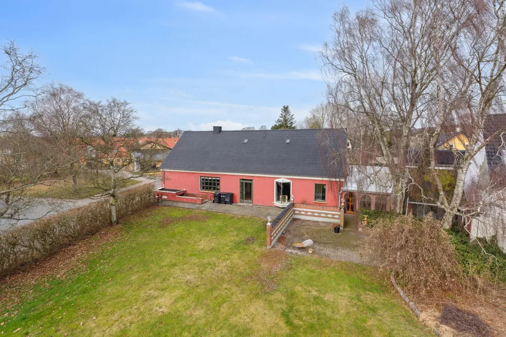 10-room house in Terndrup