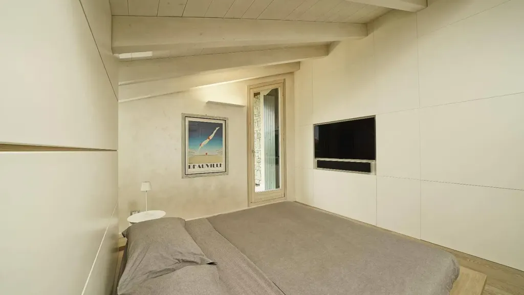 Magamistoad - Lakefront Penthouse in Sirmione
