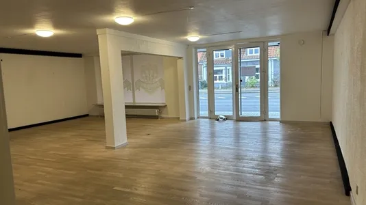 Pièces - Retail Unit with Parking in Esbjerg Centre