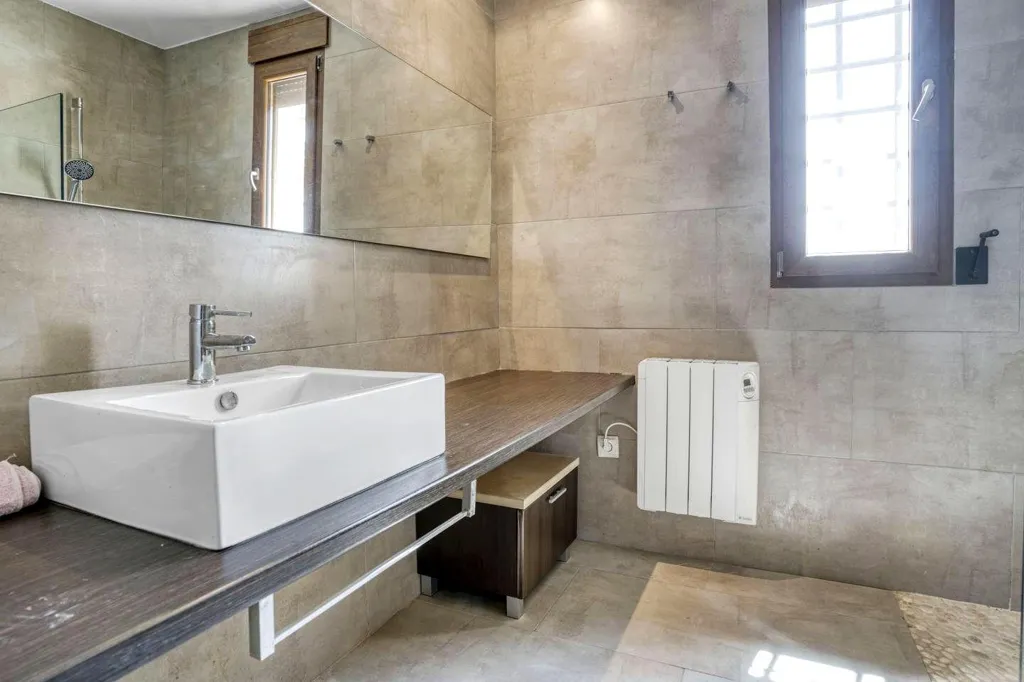 Salles de bain - Villa with Pool in Camì Paterna-Lloma del Calderer