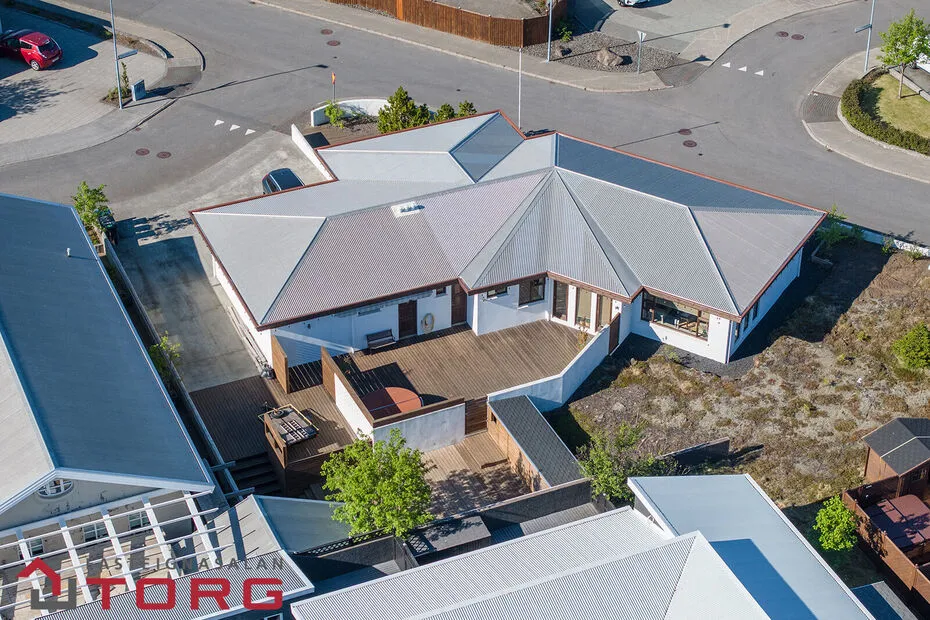 Maison 5 pièces à Hafnarfjörður