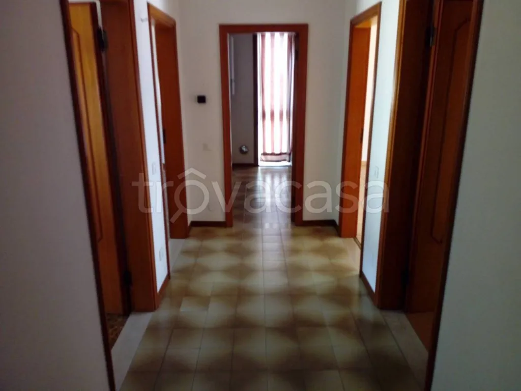 hallway_entrance