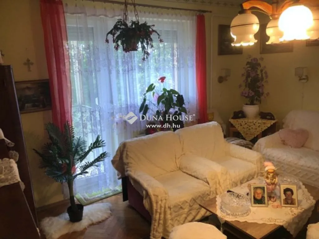 Soggiorno - Apartment with Balcony in Komló