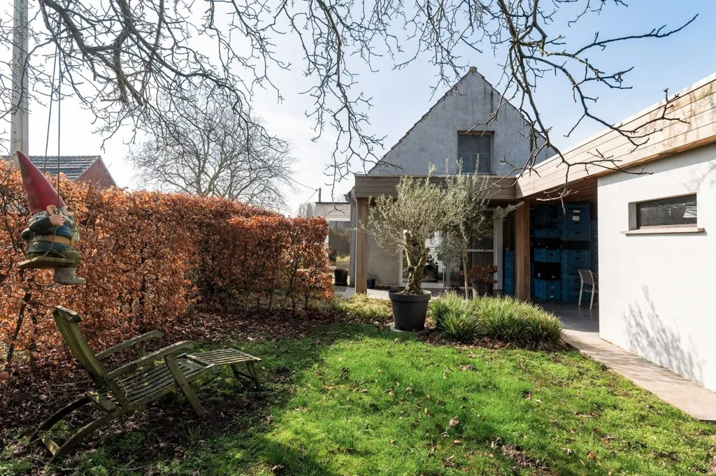 3-bedroom house in Hoevenen