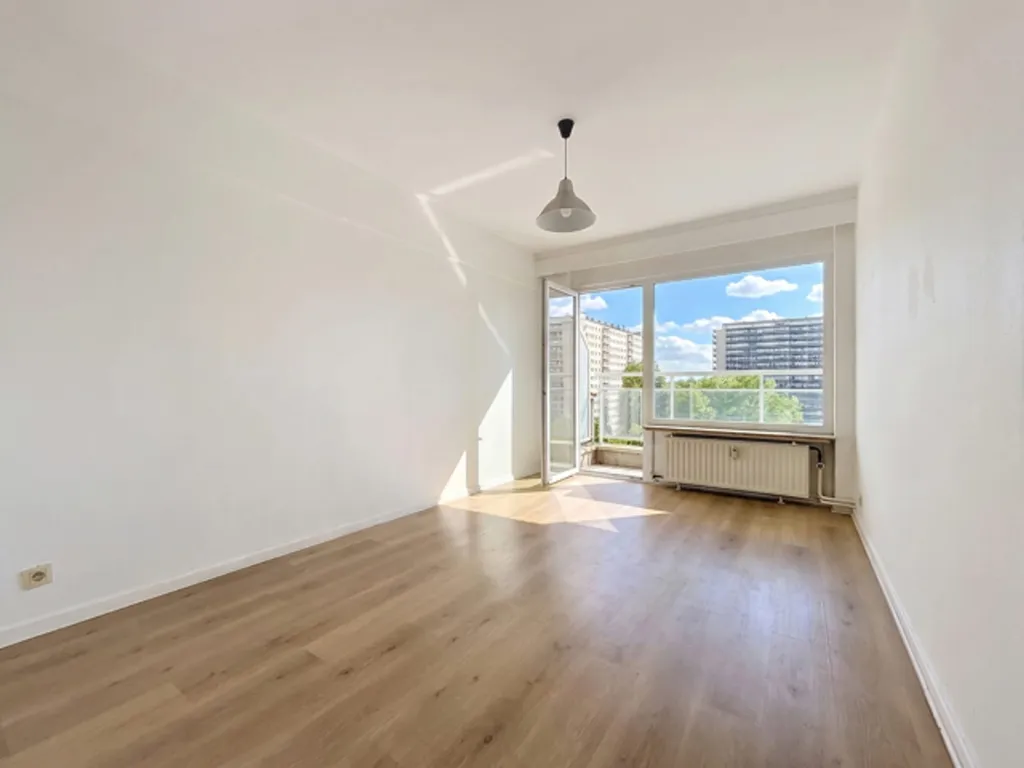 2-Bedroom Apartment with Balcony View in Central Location