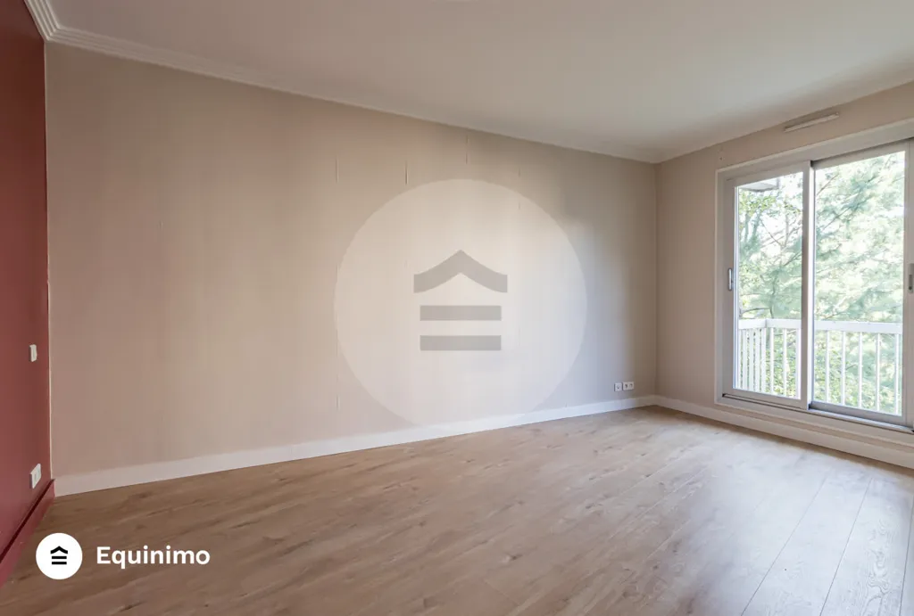 Chambres - Appartement 2P avec Balcon dans Copropriété Sécurisée