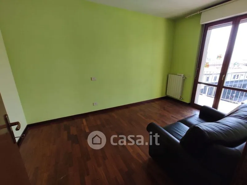 Séjour - Two-Level Apartment with Balcony in Bergamo