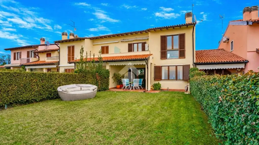 Aed - Villa with Lake View in Lazise