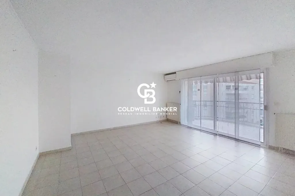 Chambres - Appartement T3 avec Terrasse au Centre de Saint-Raphaël