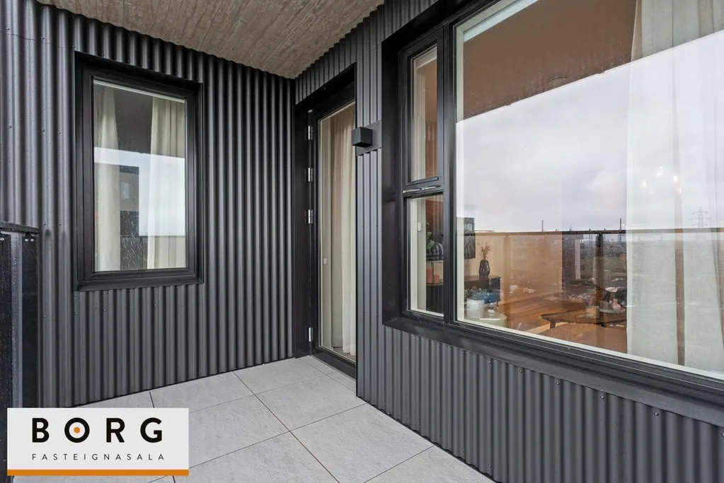 Balcone - Apartment with Garden in Hafnarfjörður