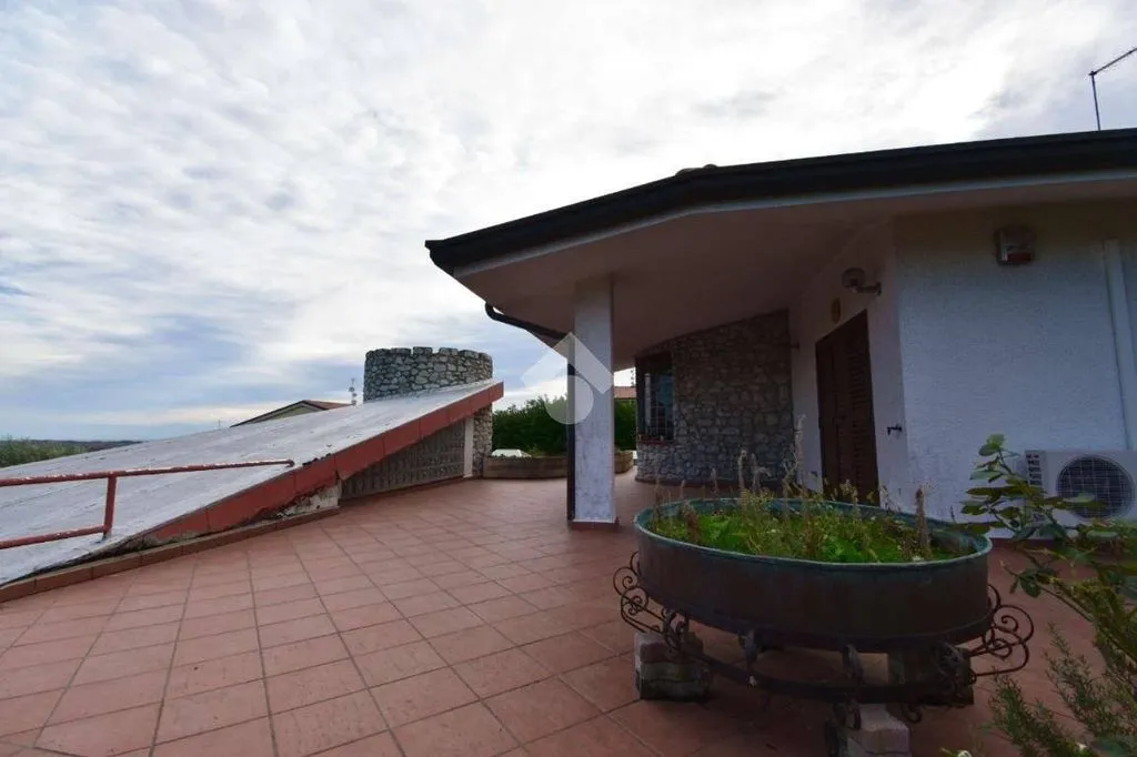 Terrasse - Luxury Villa with Pool in Montescudo