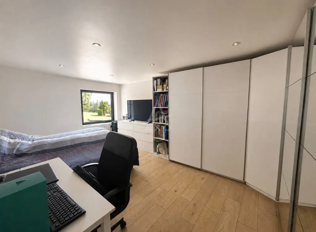Schlafzimmer - Renovated House with Panoramic View in Pays d’Auge