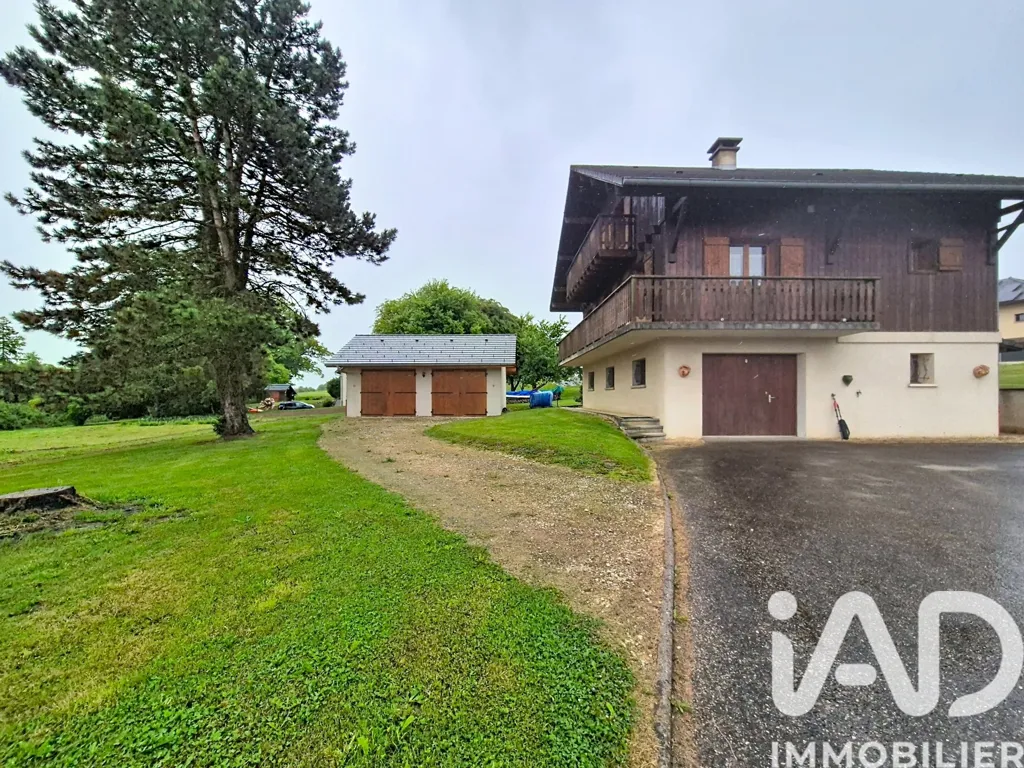 Välivaade - Character House with Mountain View in Evires