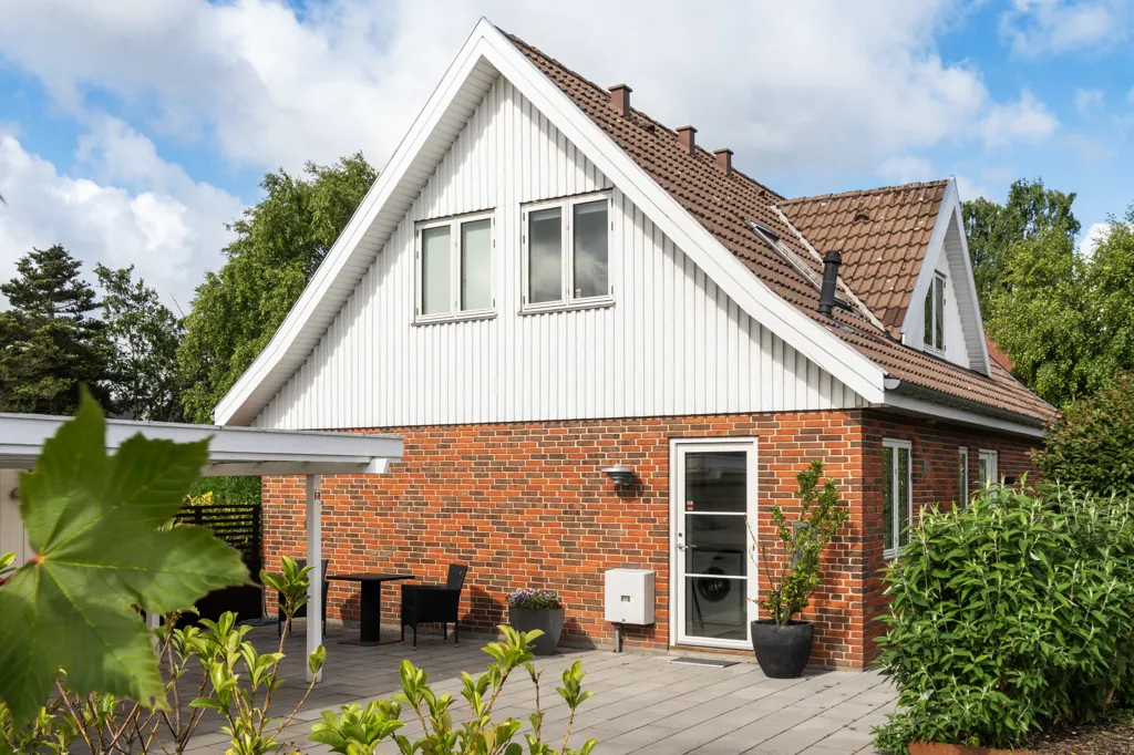 Esterno - Villa with Park-like Garden in Ishøj