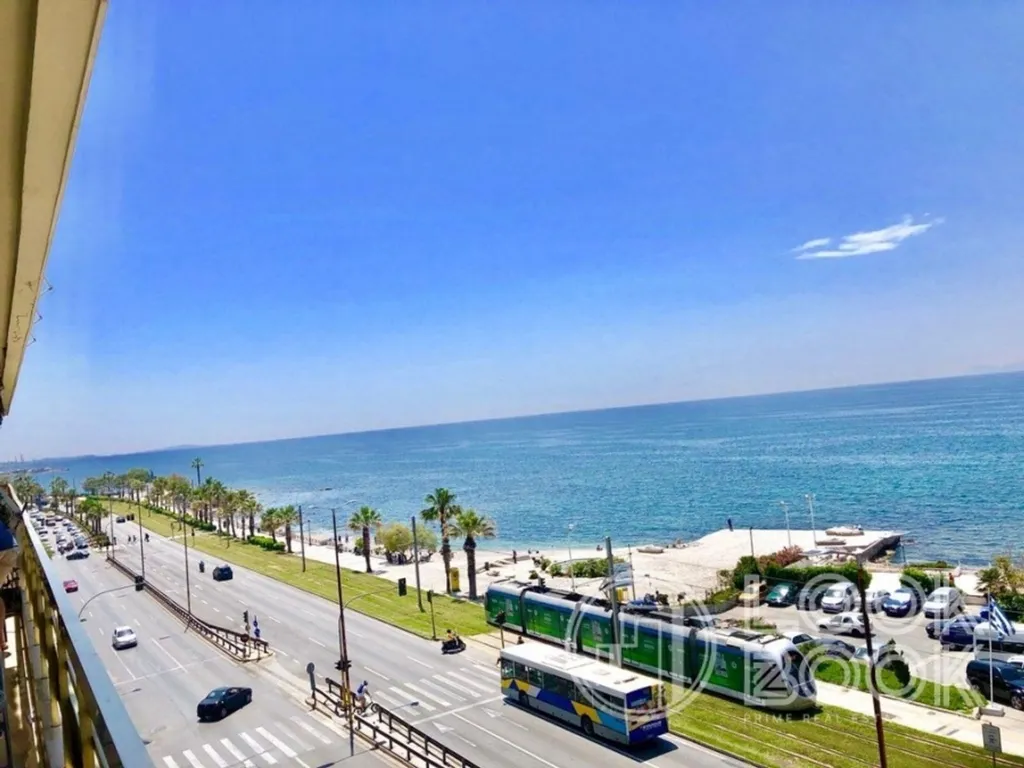 Balcone - Apartment with Sea View in Phaliron, Athens