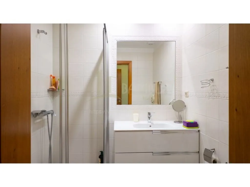 Bathrooms - Luxury House with Mountain View in Caminha