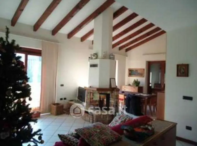 Elutuba - Terraced House with Garden in Gozzano