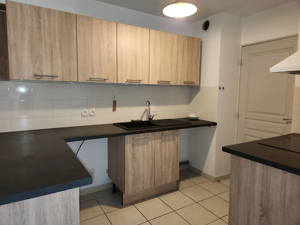 Cuisine - Appartement avec Terrasse et Parking près de l'Université