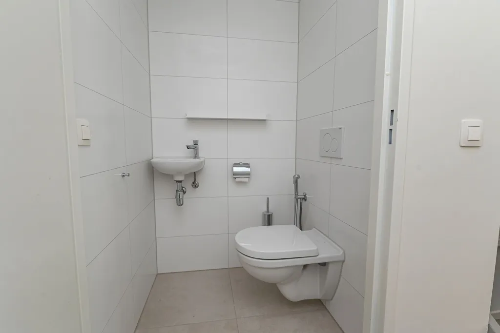 Salles de bain - Maison 6 pièces à Leidschendam