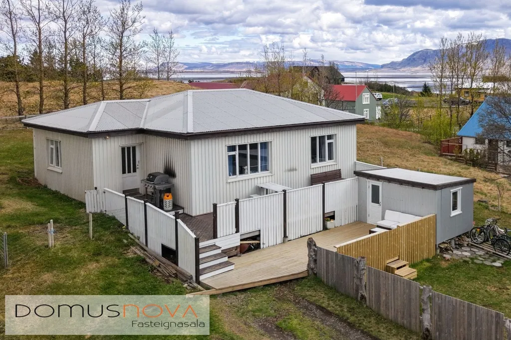 3-toaline maja asukohas Borgarnes