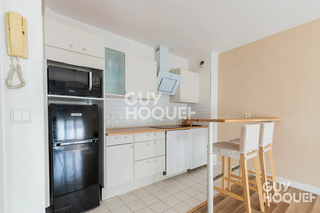 Cuisine - Appartement T2 Calme à Morangis