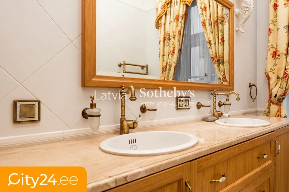 Salles de bain - Renovated Jugendstil Flat in UNESCO Site