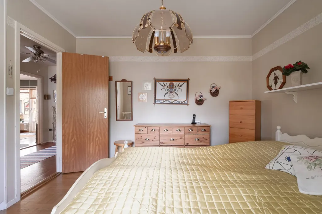Magamistoad - Classical Brick Villa with Garden in Quiet Area