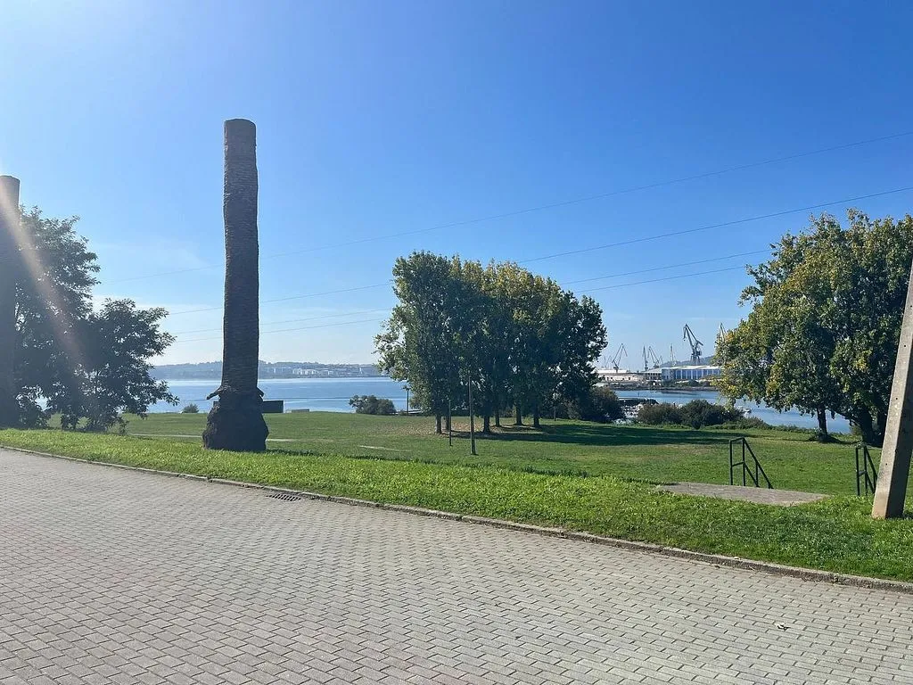 Apartment with River View in Caranza