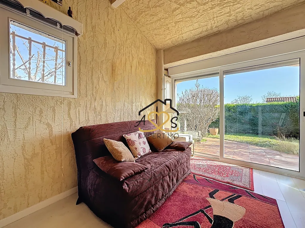 Soggiorno - Charming Flat-Plan House with 180° View in Billom