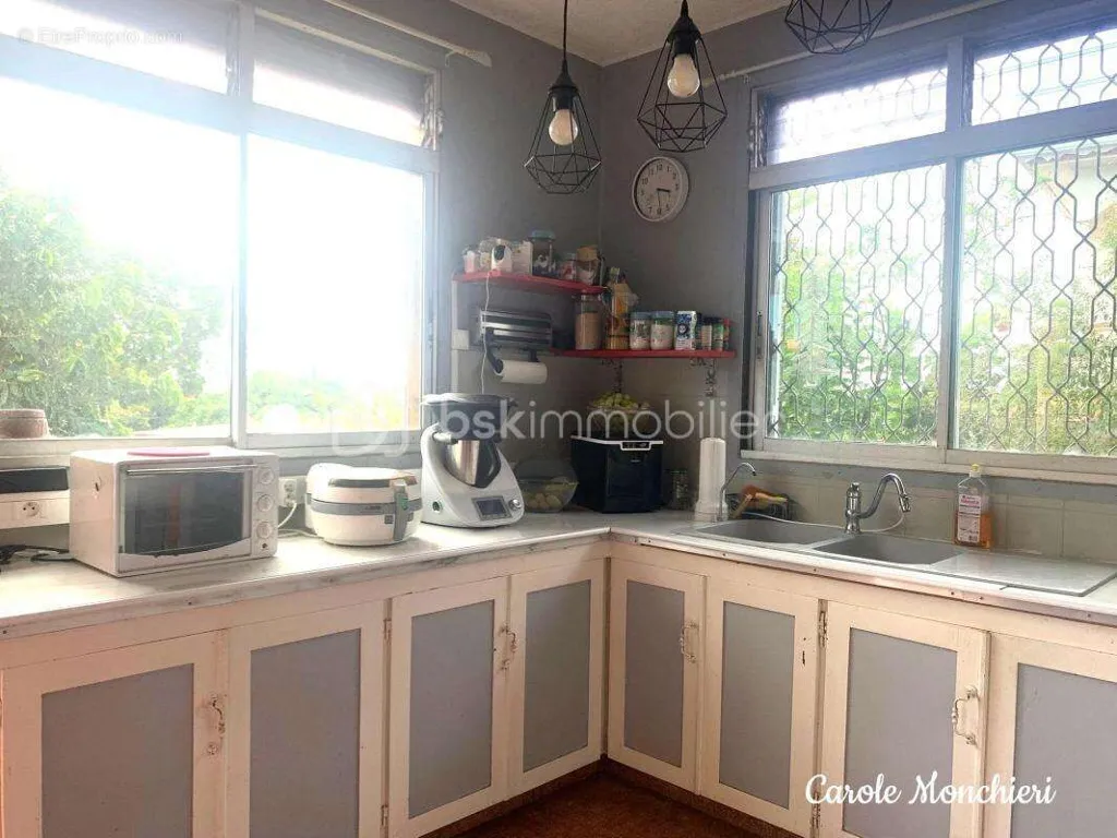 Cuisine - Maison avec Atelier et Studio à Basse-Terre