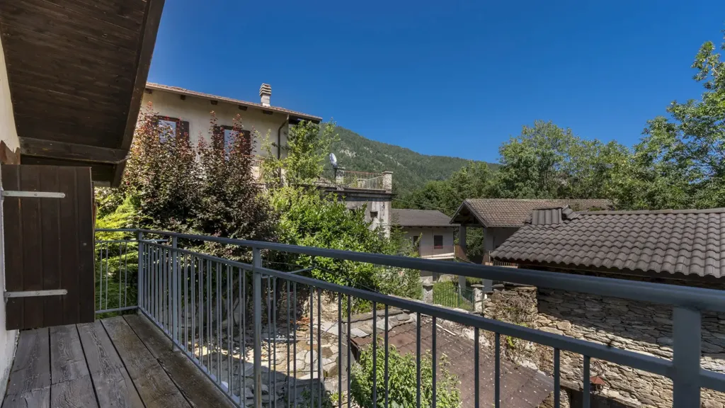 Balcon - Rustic Cottage with Woodland View in Roccabruna