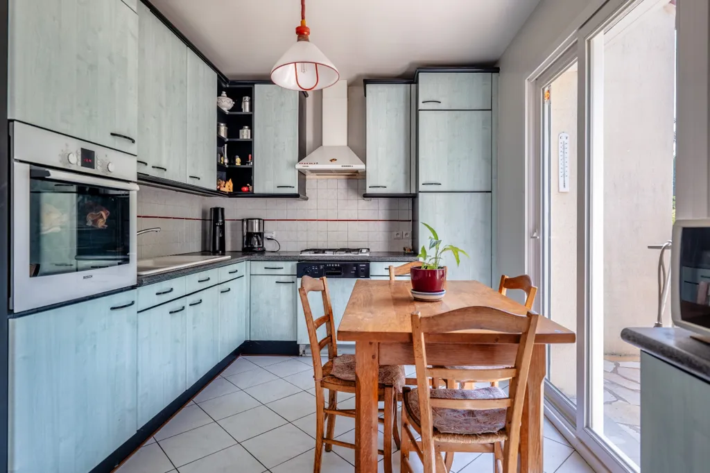 Cuisine - Maison d'Architecte Lumineuse avec Dépendance à Verrières-le-Buisson