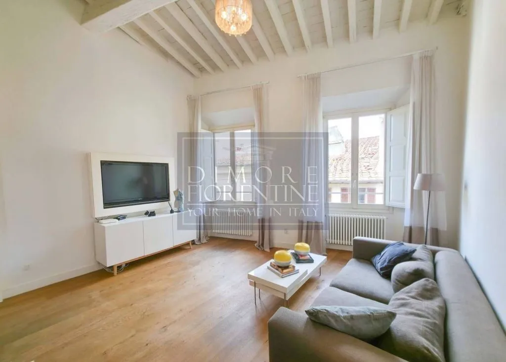 Séjour - Penthouse with Palazzo View in Florence