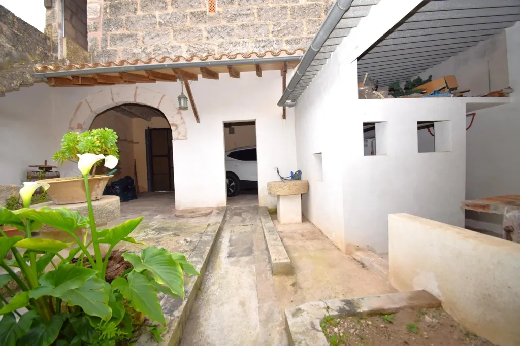 Aed - Charming Townhouse with Garage in Muro