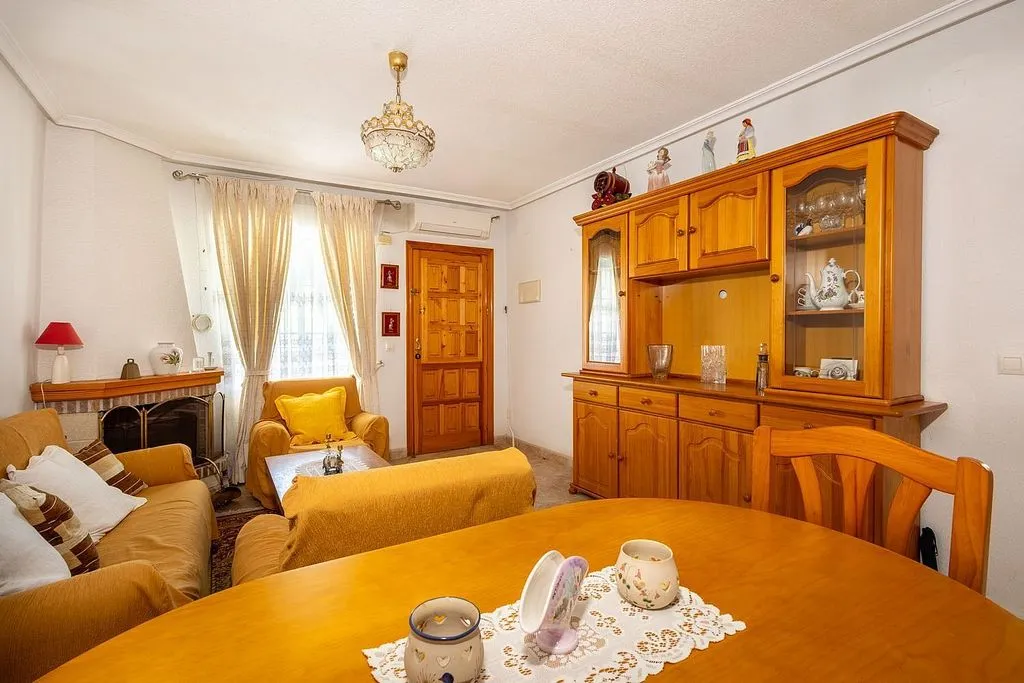 Salle à manger - Semi-Detached House with Pool in Torrevieja