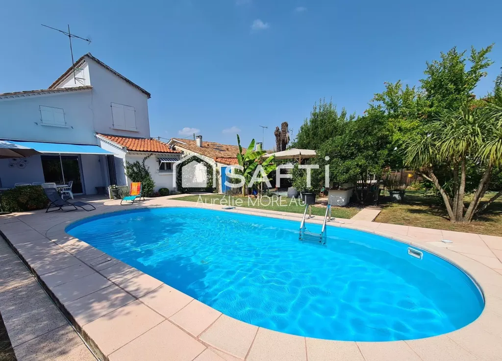 Bassein - Charming House with Pool in Libourne