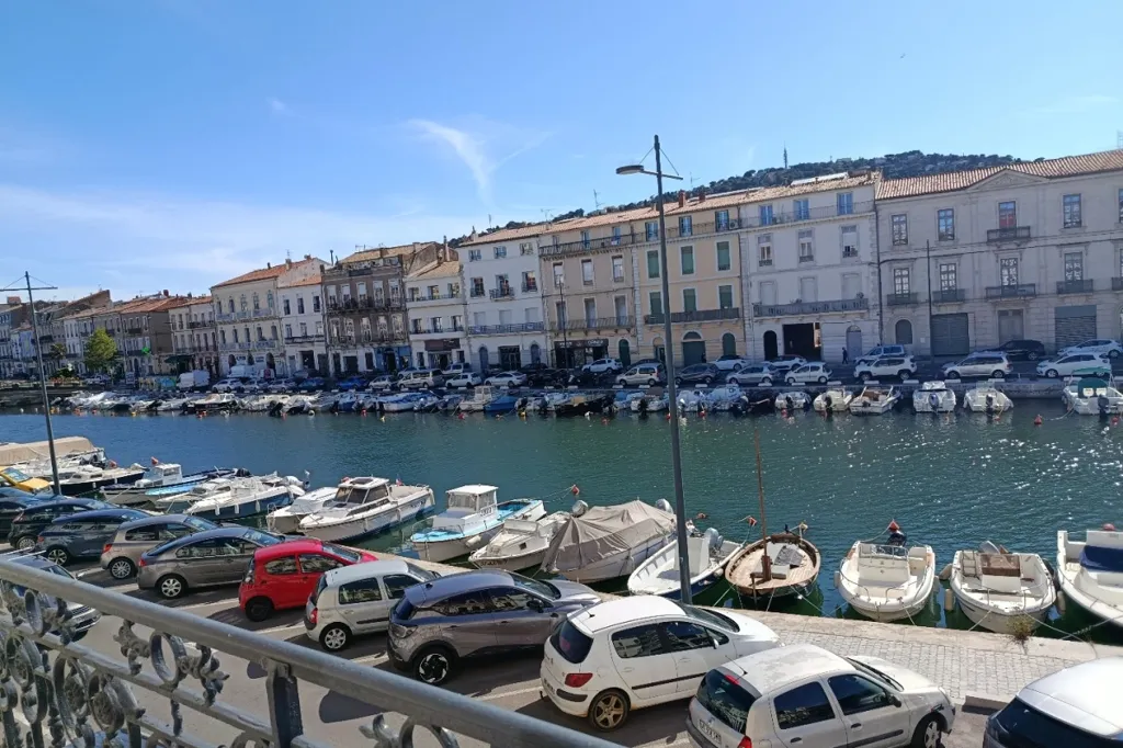 Balcon - Appartement de 6 Pièces sur Quai à Sète
