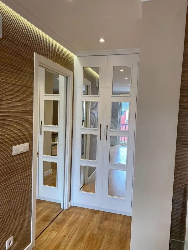 Entrée - 3-Bed Apartment with Garage in San Roque