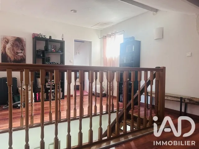Pièces - Maison avec Terrasse et Vue Dégagée à Montluçon