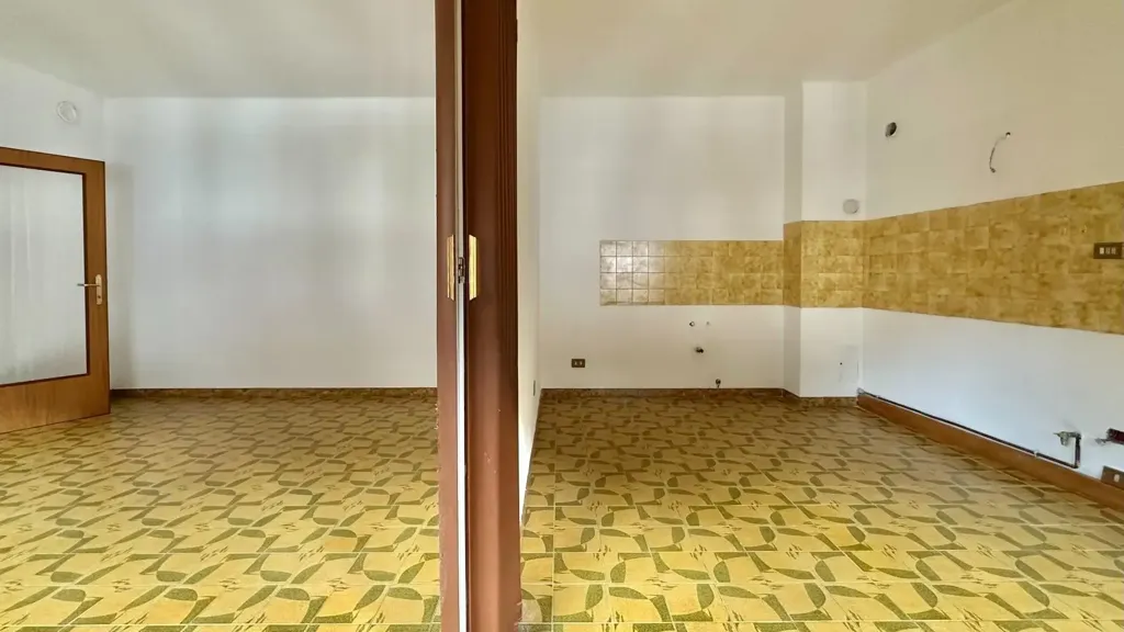 Pièces - Bright Apartment with Parking in Pontebba