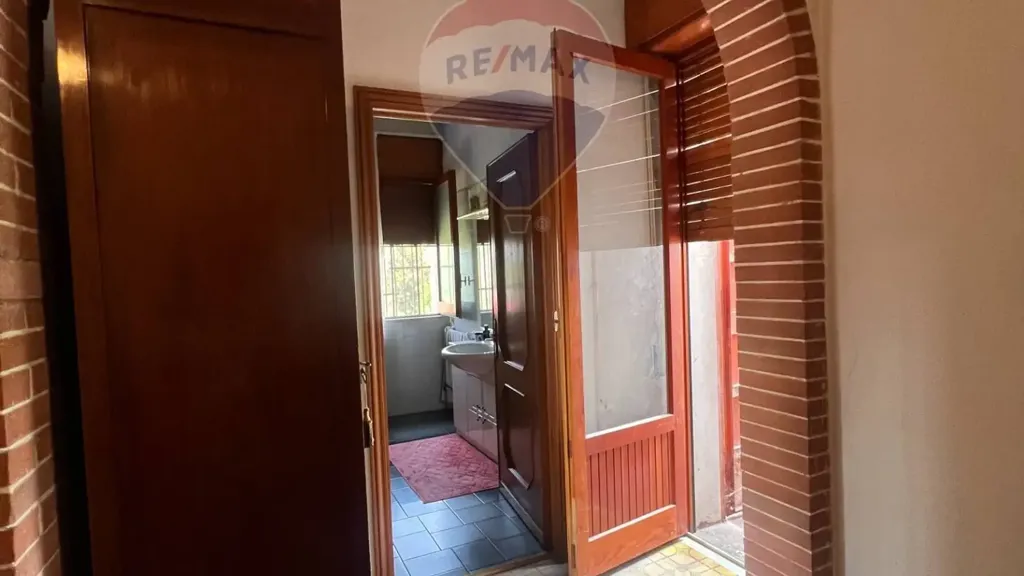7-room house in IT