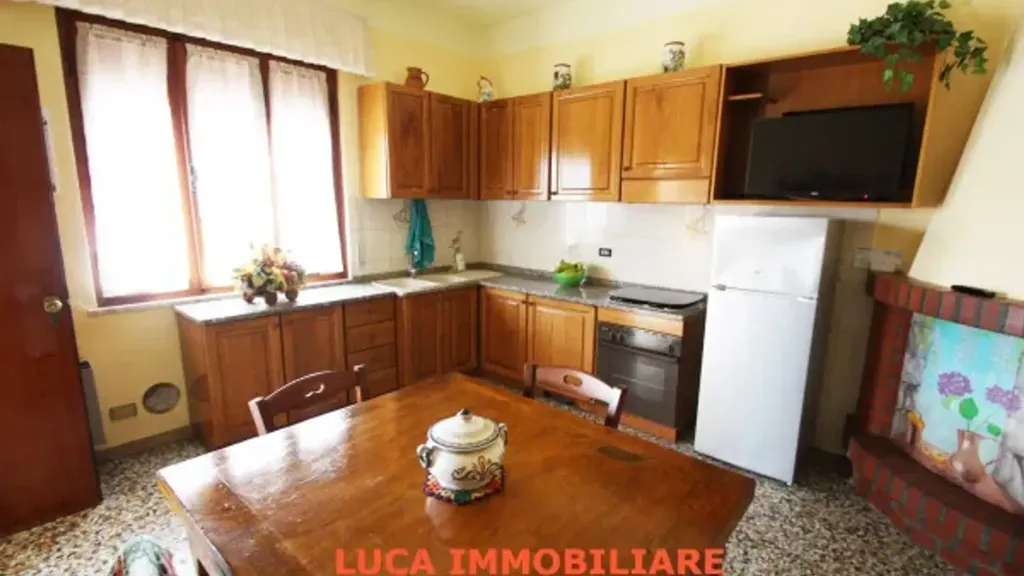 Köök - Terraced House with Garden in Altopascio