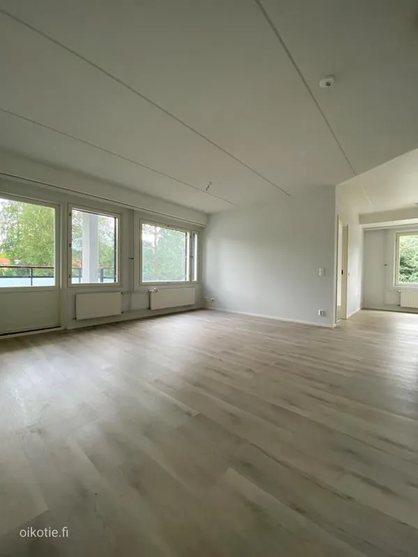 Elutuba - Modern Flat with Balcony in Nurmijärvi