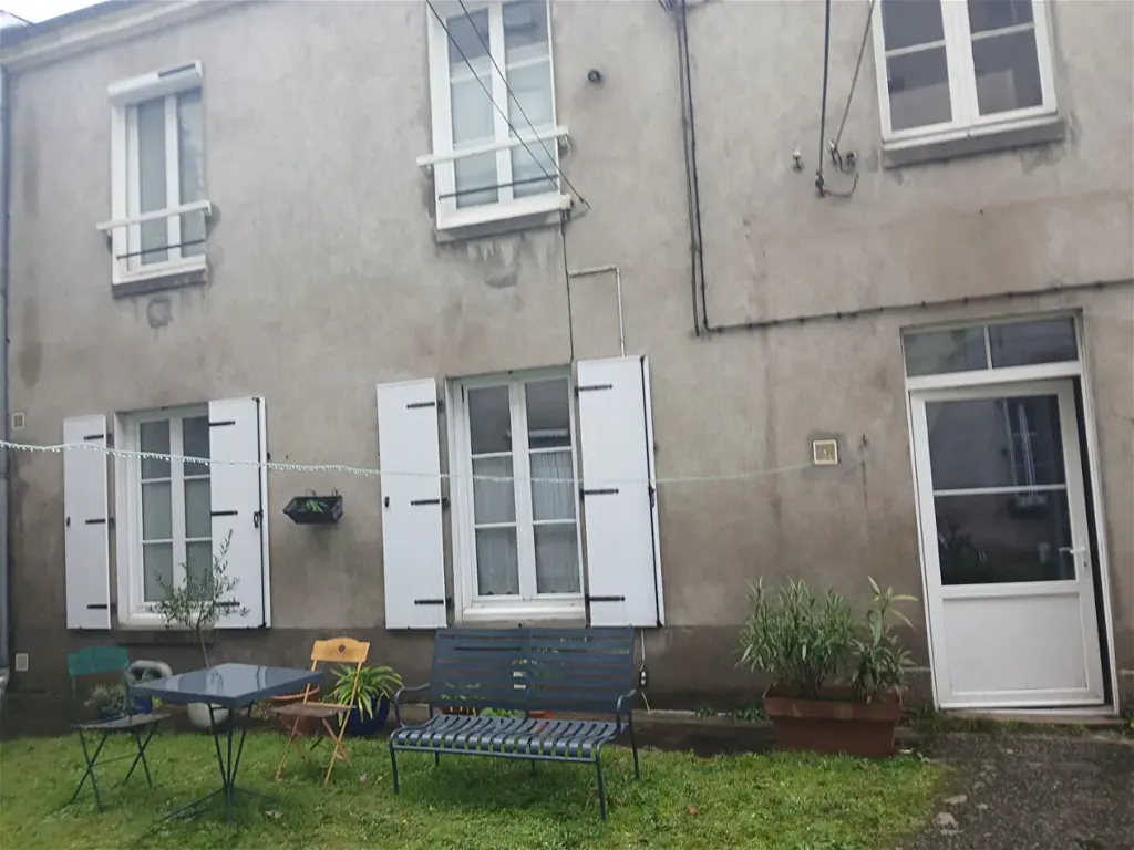 Appartement 2 pièces à 44000