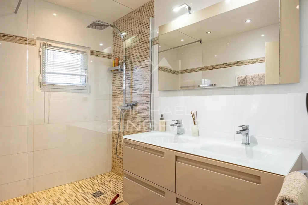 Salles de bain - Villa Triplex avec Terrasse dans la Basse Californie